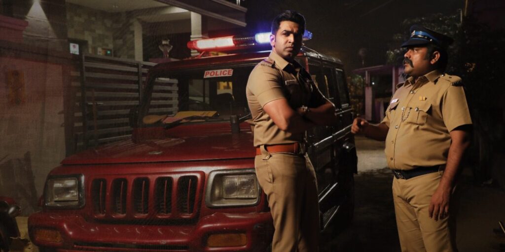 சினம் திரைப்படம் எப்படி இருக்கு? முழு திரைவிமர்சனம் இதோ.! ரேட்டிங் (3.75/5) 7