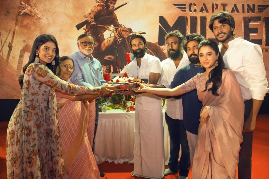 பூஜையுடன் தொடங்கியது தனுஷின் "கேப்டன் மில்லர்" படப்பிடிப்பு..! வெளியான அழகிய புகைப்படங்கள் 7