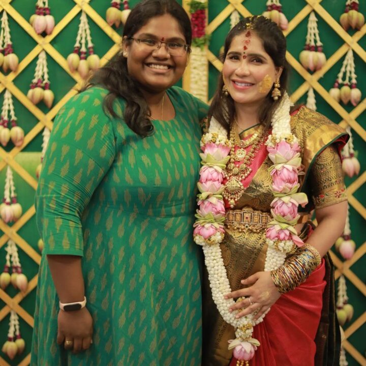 பிரபல நடிகர் ஆர்.கே. சுரேஷின் மனைவிக்கு நடந்த வளைகாப்பு..! வெளியான அழகிய புகைப்படங்கள் 15