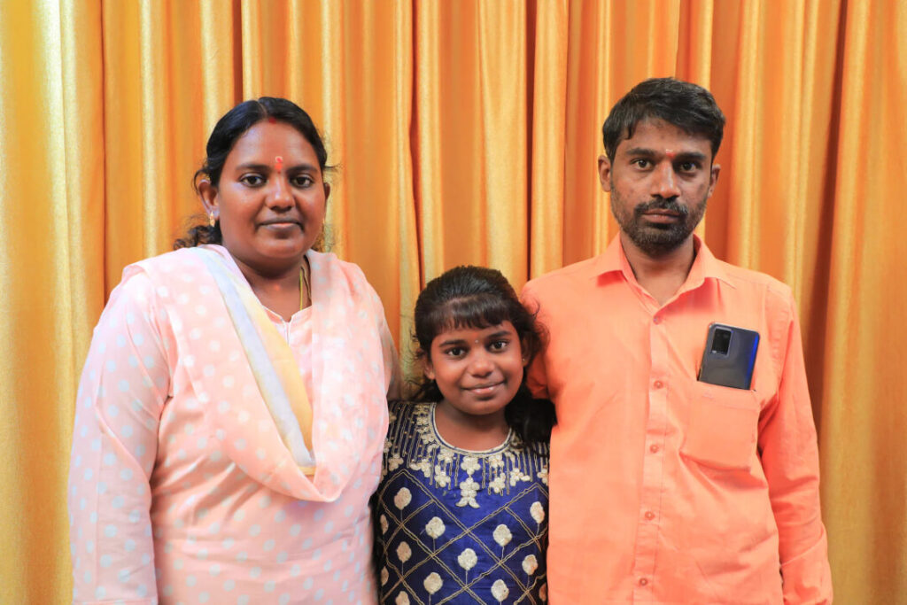 பேட்டியின் போதே கைகளில் இருந்து வழிந்த ர_த்தம்.! கதறி அழுத மனைவி..உணர்வுபூர்வமான தருணங்கள்.! 7