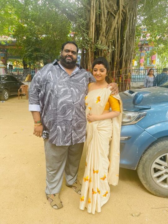 மனைவிக்காக ஷூட்டிங் ஸ்பாட்டுக்கே சென்று உணவு கொடுத்த ரவீந்தர்.. ரொமான்ஸ்ல பின்னி எடுக்குறாரே 5