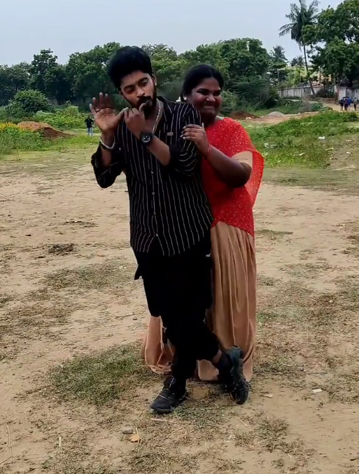 சாண்டியுடன் இணைந்து மரண குத்தாட்டம் போட்ட ரோபோ ஷங்கர் மகள் இந்திரஜா 3