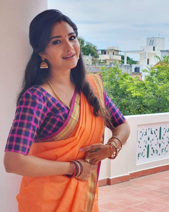 இனி இவருக்கு பதில் இவர்.! இவங்கதான் இனிமேல் முல்லையா நடிக்க போறாங்களா? 5