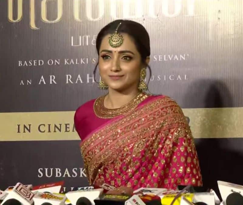 சித்தார்த்துடன் சேர்ந்து யாக்கை திரி பாடலுக்கு செம்ம Vibe செய்த திரிஷா..Cute வீடியோ..! 3