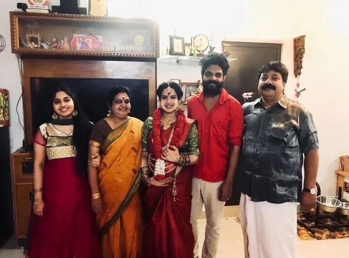 பல வருடங்களுக்கு பிறகு கர்ப்பமான சன் டிவி நடிகை.! வீட்டிலேயே எளிமையாக நடந்த வளைகாப்பு.! 3