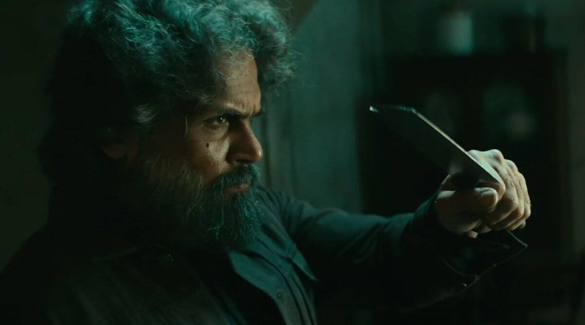 பார்த்திபன் அவார்ட் பைத்தியம் கார்த்தி பப்ளிசிட்டி பைத்தியம்.! போட்டு தாக்கிய ப்ளூ சட்டை.! 3