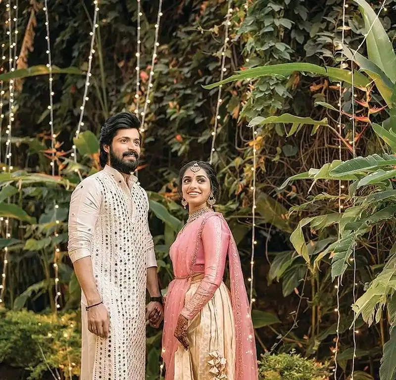 ஹரிஷ் கல்யாணின் அழகிய நிச்சயதார்த்த புகைப்படங்கள்.! வருங்கால மனைவியுடன் போட்டோஷூட் நடத்திய ஹரிஷ் 7