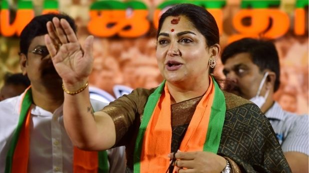 உங்க பார்வையில தான் கோளாறு.! முதல்ல வரலாறு தெரிஞ்சிக்கோங்க. வெற்றிமாறனை விளாசிய குஷ்பூ 3