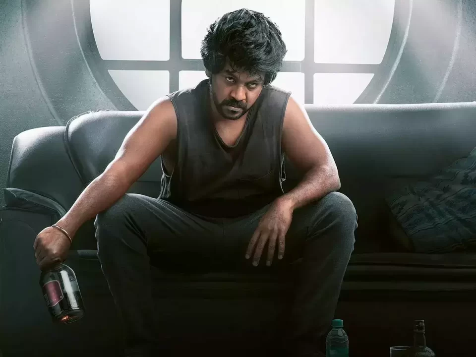 பேய் படங்களை கை விட்டு ஆக்ஷனில் மிரட்டியுள்ள ராகவா லாரன்ஸ்.! ருத்ரன் படத்தின் டீசர் வெளியானது 3