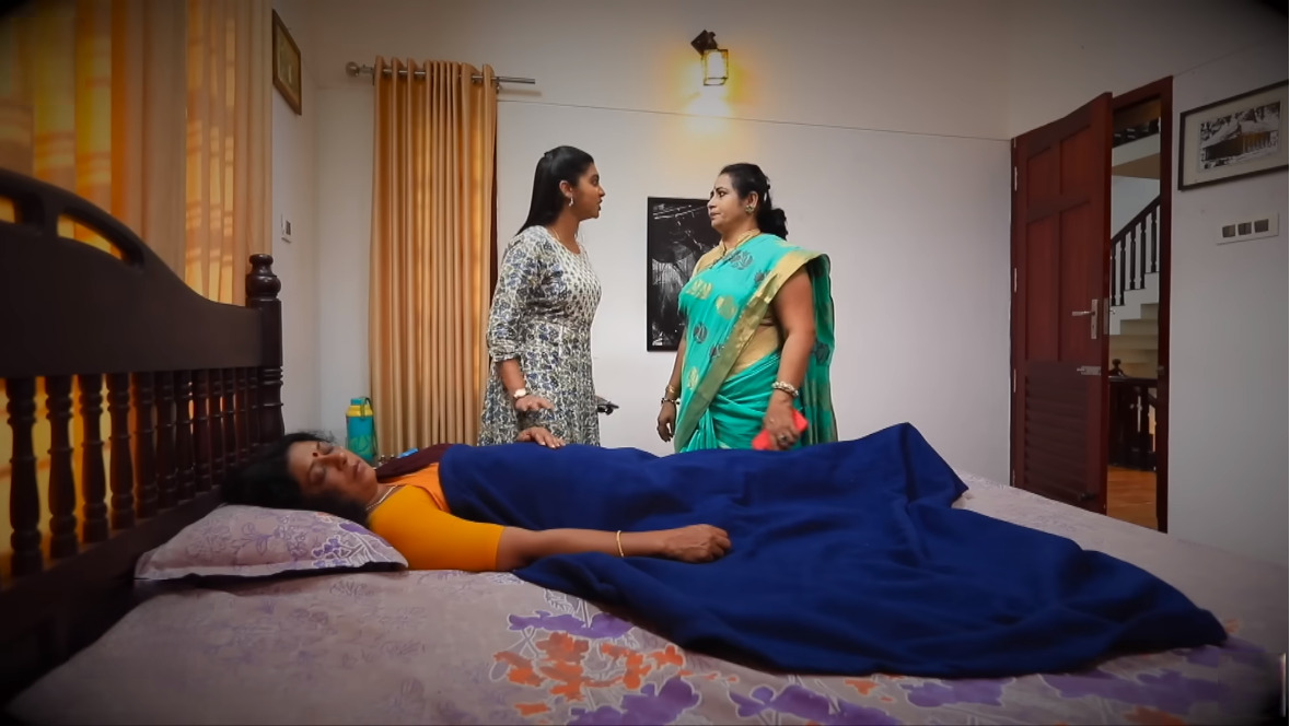 வருண் அம்மாவை வைத்து ஸ்ருதி போடும் பிளான்.! அதிர்ச்சியில் உறைந்த ருக்மணி.! மௌனராகம் ப்ரோமோ.! 3