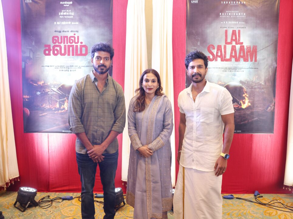 ஐஸ்வர்யா இயக்கும் புது படம்.! கெஸ்ட் ரோலில் நடிக்கும் ரஜினி.! எளிமையாக நடந்த பட பூஜை.! 3