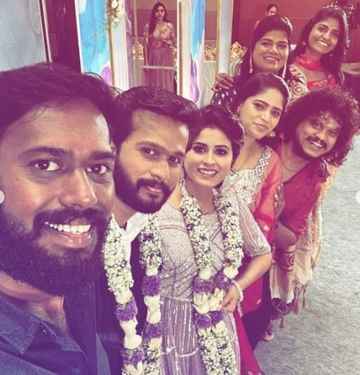பாக்கியலட்சுமி சீரியல் நடிகை ரித்திகாவுக்கு நடந்த வரவேற்பு.! குவிந்த விஜய் டிவி பிரபலங்கள்.! 15