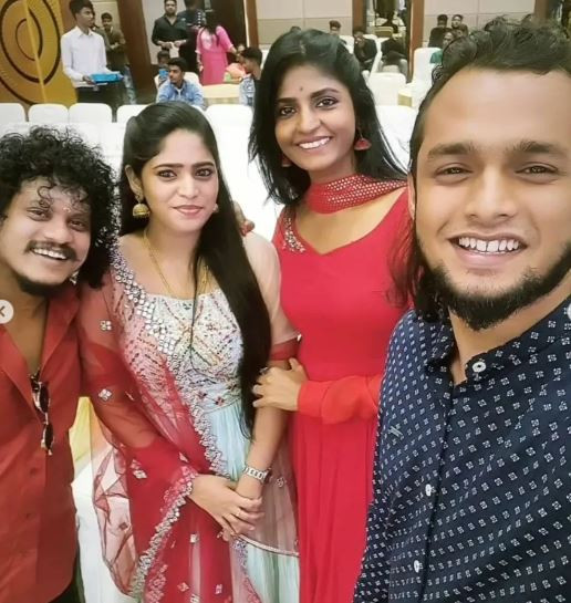 பாக்கியலட்சுமி சீரியல் நடிகை ரித்திகாவுக்கு நடந்த வரவேற்பு.! குவிந்த விஜய் டிவி பிரபலங்கள்.! 9