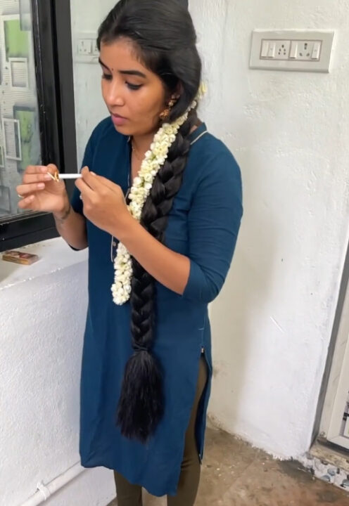 சிகரெட்டை ஊதி தள்ளும் தனலட்சுமி.! வீடியோ ஆதாரங்களை போட்டு கிழித்து தொங்கவிடும் நெட்டிசன்கள்.! 5
