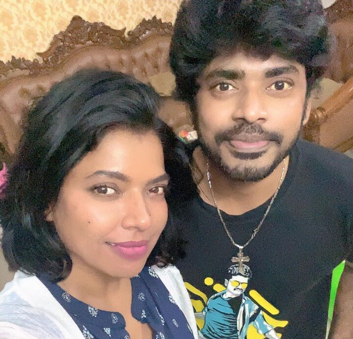 நடிகை காஜல் பசுபதிக்கு திடீரென முடிந்த இரண்டாவது திருமணம்.! அவரே வெளியிட்ட புகைப்படம் இதோ.! 3