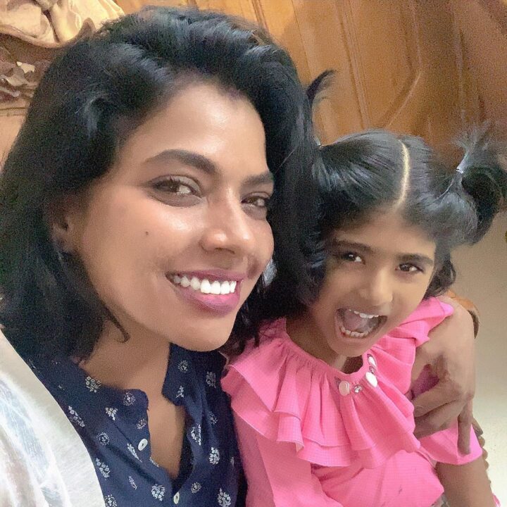 சாண்டியின் பிள்ளைகளை பார்க்க வந்த முன்னாள் மனைவி.! அழகிய புகைப்படங்களை பதிவிட்ட காஜல் 5