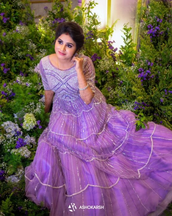 கணவருடன் செம்ம ரொமான்டிக் ஆக Photoshoot நடத்திய ரித்திகா.! வெளியான அழகிய புகைப்படங்கள்.! 11