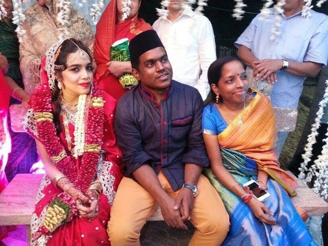 அப்துல் காலிக்காக மாறி மெக்கா புனித பயணம் மேற்கொண்ட யுவன்.! வைரலாகும் புகைப்படங்கள்.! 3