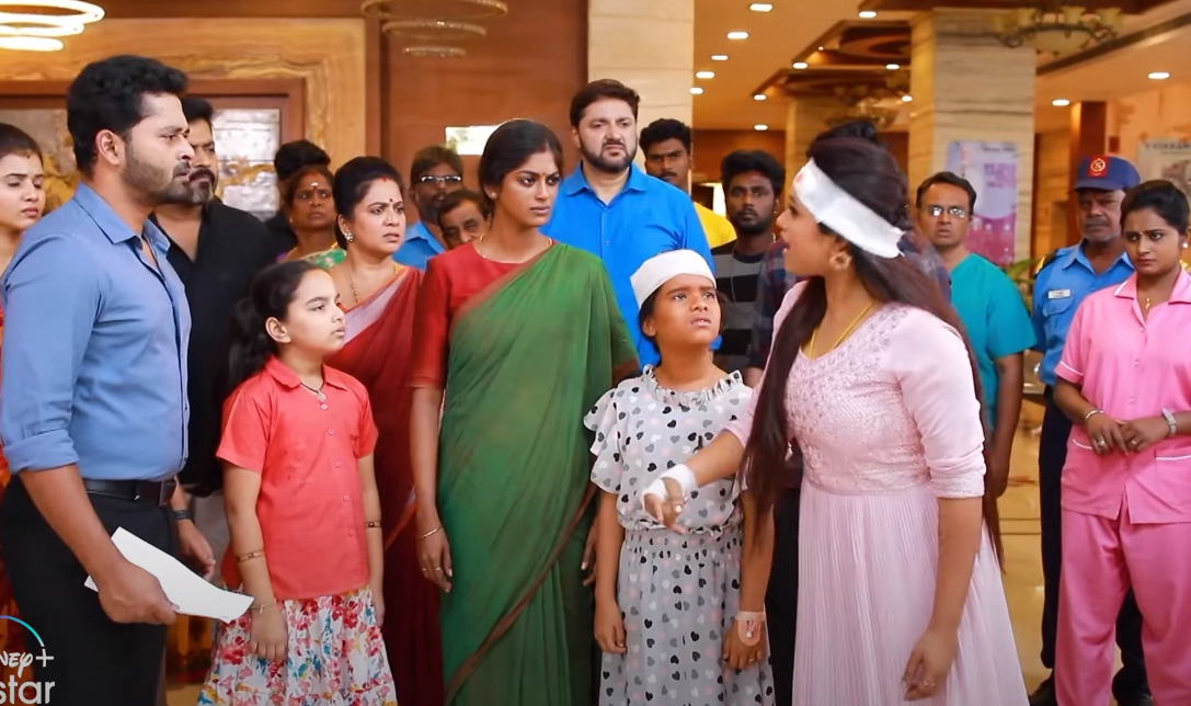 முடிவுக்கு வருகிறது பாரதி கண்ணம்மா.! கிளைமாக்ஸ் காட்சிகள் ஷூட்டிங்கை வெளியிட்ட வெண்பா.! 3