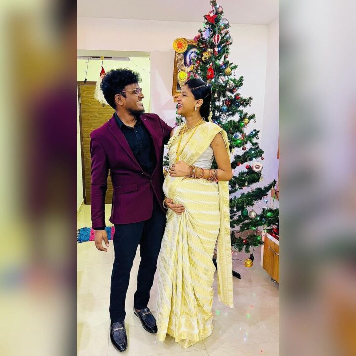 நிறை மாதமாக இருக்கும் அஜய் கிருஷ்ணா மனைவி.! கிறிஸ்துமஸ் கொண்டாடிய அழகிய புகைப்படங்கள்.! 3
