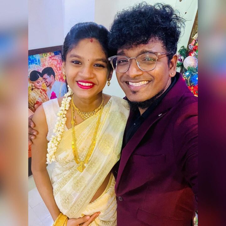 நிறை மாதமாக இருக்கும் அஜய் கிருஷ்ணா மனைவி.! கிறிஸ்துமஸ் கொண்டாடிய அழகிய புகைப்படங்கள்.! 9