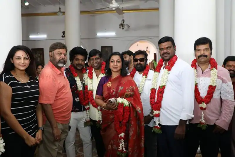 சந்திரமுகி 2 படத்தில் ஜோதிகா கதாபாத்திரத்தில் நடிக்க போகும் நடிகை இவர்தான்.! அதிகாரபூர்வ அறிவிப்பு 3