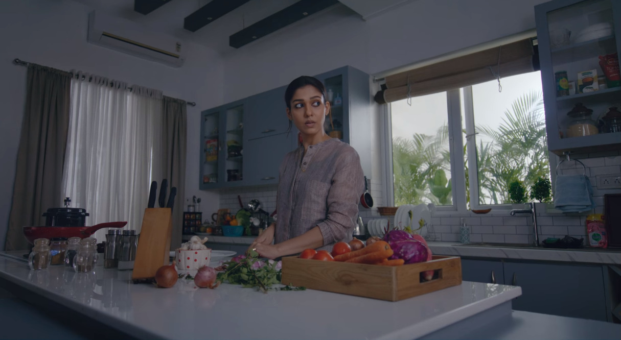மகள் உடம்புக்குள் புகுந்த பேயை விரட்டினாரா நயன்தாரா.? முழு திரைவிமர்சனம் இதோ.! Tamilglitz Rating (?/5) 5