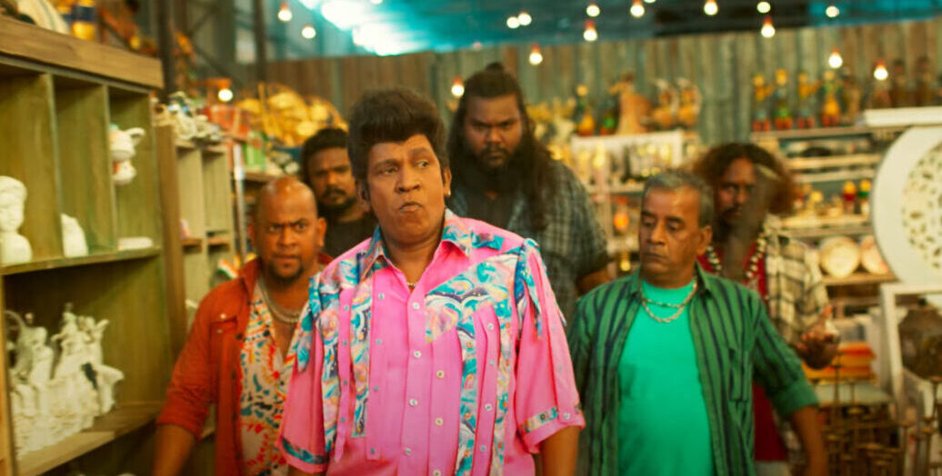 வடிவேலு ரிட்டர்ன் ஆனாரா? ரிட்டையர்டு ஆனாரா? நாய் சேகர் படத்தின் முழு திரை விமர்சனம் இதோ.! 5