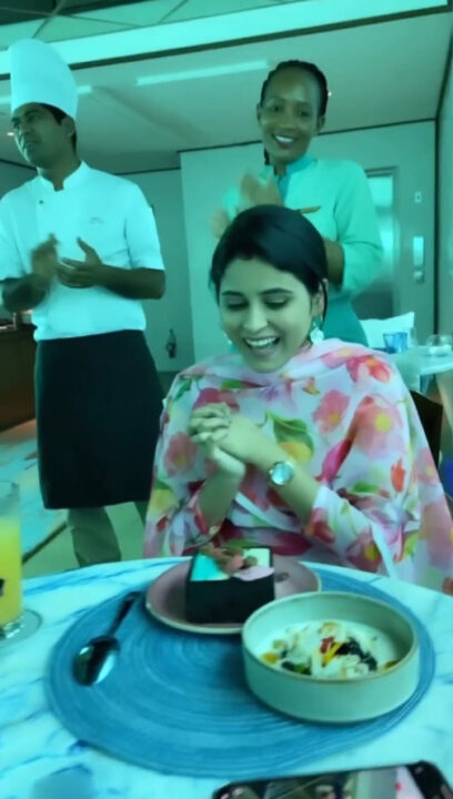 ஹனிமூனுக்கு போன இடத்தில் மரண குத்தாட்டம் போடும் பாக்கியலட்சுமி சீரியல் நடிகை ரித்திகா.! 3