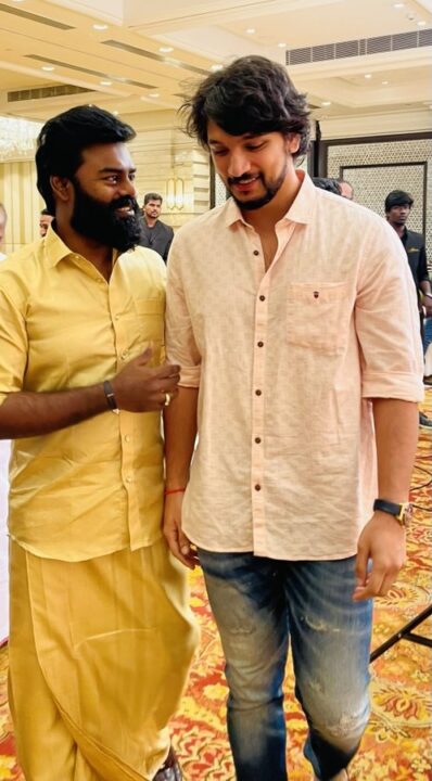 மனைவிக்கு பிரமாண்டமாக வளைகாப்பு நடத்திய ஆர்.கே சுரேஷ்.! நேரில் வாழ்த்திய பிரபலங்கள்.! 3