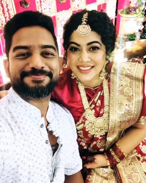 திருமணமாகி மூன்றே மாதத்தில் நடிகை பூர்ணாவுக்கு நடந்த பிரம்மாண்ட வளைகாப்பு.! வீடியோ இதோ.! 5