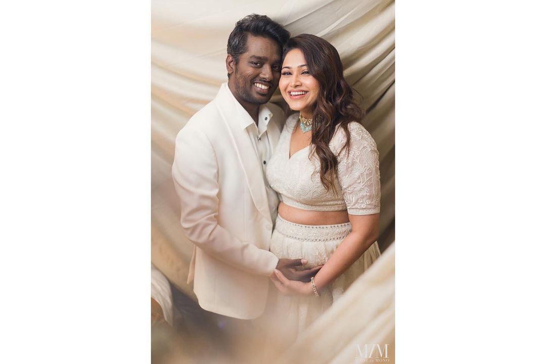 எங்களுக்கு பையன் பிறந்து இருக்கான்.! 8 வருடங்களுக்கு பிறகு மகன் பிறந்து இருக்கும் செய்தியை அறிவித்த அட்லீ ப்ரியா தம்பதிகள்.! 3