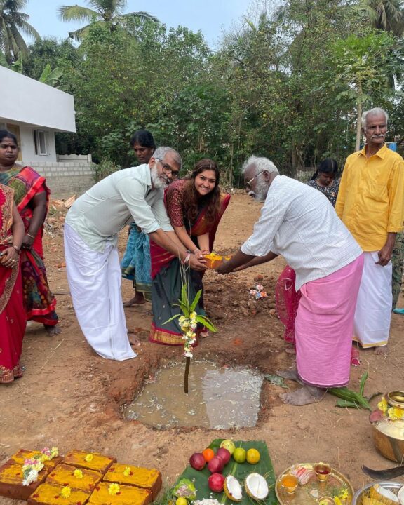 புதிதாக வீடு கட்டி வரும் நீலிமா ராணி.! பூமி பூஜையுடன் தொடங்கிய பணிகள்.! நீலிமா வெளியிட்ட அழகிய புகைப்படங்கள்.! 3
