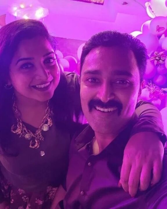 மகளின் பிறந்தநாளுக்கு வேற லெவல் சர்ப்ரைஸ் செய்த சினேகா பிரசன்னா.! இதோ வீடியோ.! 19