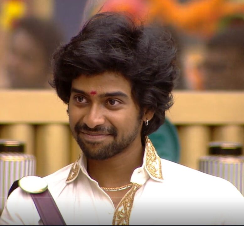 பிக்பாஸ் வீட்டில் இருந்து 3 லட்சம் பணத்துடன் வெளியேறிய அந்த போட்டியாளர்.! யாருனு தெரியுமா? 5