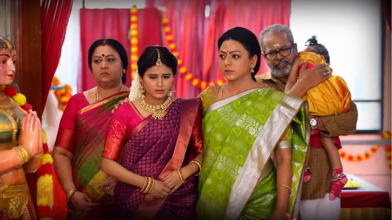 சீரியலில் கதறி அழுத ரித்திகா.! உண்மை என நம்பி துடைத்து விட்டு முத்தம் கொடுத்து ஆறுதல் சொன்ன குட்டி பாப்பா 3