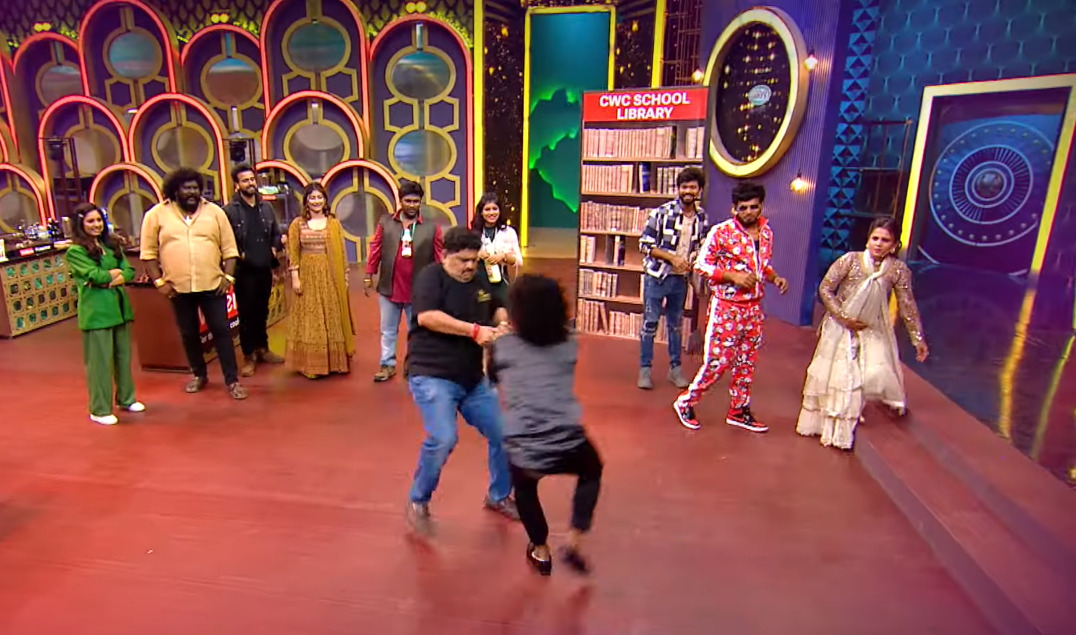 யார்ரா அவன் முரட்டு ஆளா ஓடிக்கிட்டு இருக்கான்.! மணிமேகலையுடன் ஓடி பிடிச்சு விளையாடும் காளையன்.! 3