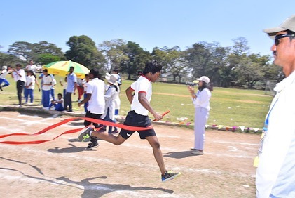 பள்ளி Sports Day-வில் கோப்பைகளை வாங்கி குவிக்கும் தனுஷ் மகன்கள்.! ஐஸ்வர்யா பதிவிட்ட புகைப்படங்கள்.! 7