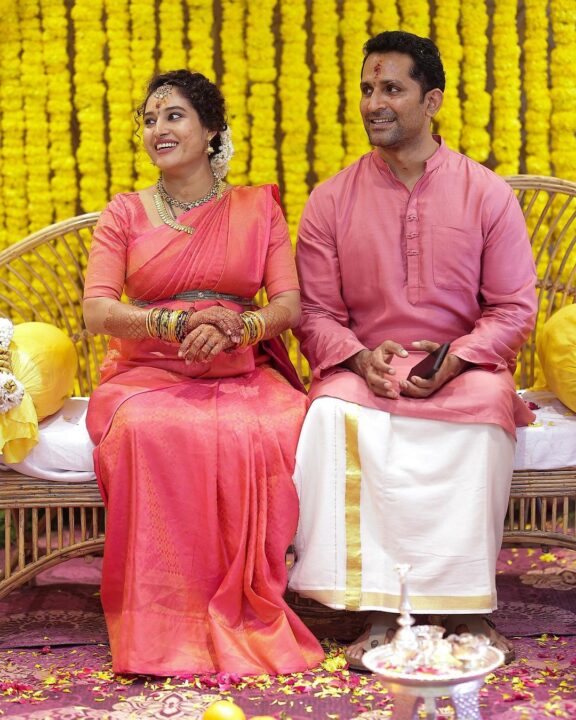 40 வயதில் தந்தையான துணிவு பட வில்லன்.! மனைவிக்கு வளைகாப்பு நடத்தி அழகு பார்த்த ஜான் கொக்கென்.! 3