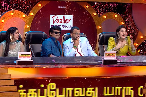 நீங்க ஜனனியை லவ் பண்றீங்களா? ஷோவில் அமுதவாணனை பார்த்து நேரடியாக கேட்ட நடிகை.! 3