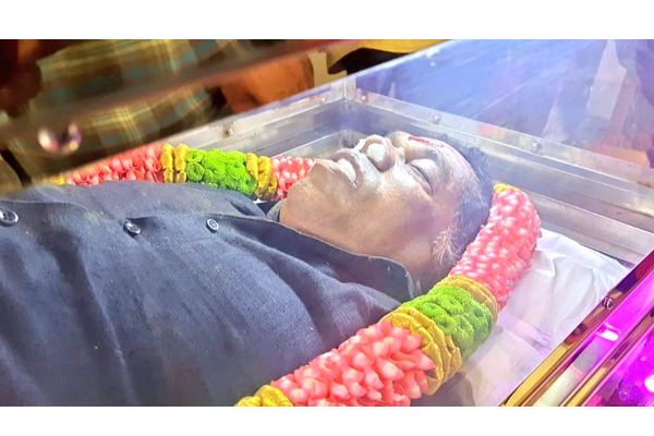 மயிலு உன் நண்பன் வந்து இருக்கேன் டா.! கண்ணு தொறந்து பாருடா.! கதறி அழுத சத்யராஜ்.! 3