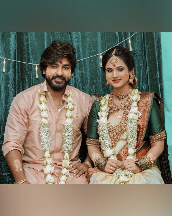 நிறை மாத நிலவே வா வா.! செய்தி வாசிப்பாளர் கண்மணிக்கு நடந்த வளைகாப்பு .! அழகிய புகைப்படங்கள்.! 15