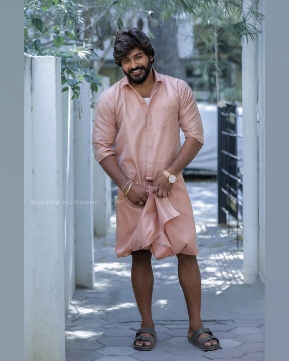நிறை மாத நிலவே வா வா.! செய்தி வாசிப்பாளர் கண்மணிக்கு நடந்த வளைகாப்பு .! அழகிய புகைப்படங்கள்.! 17