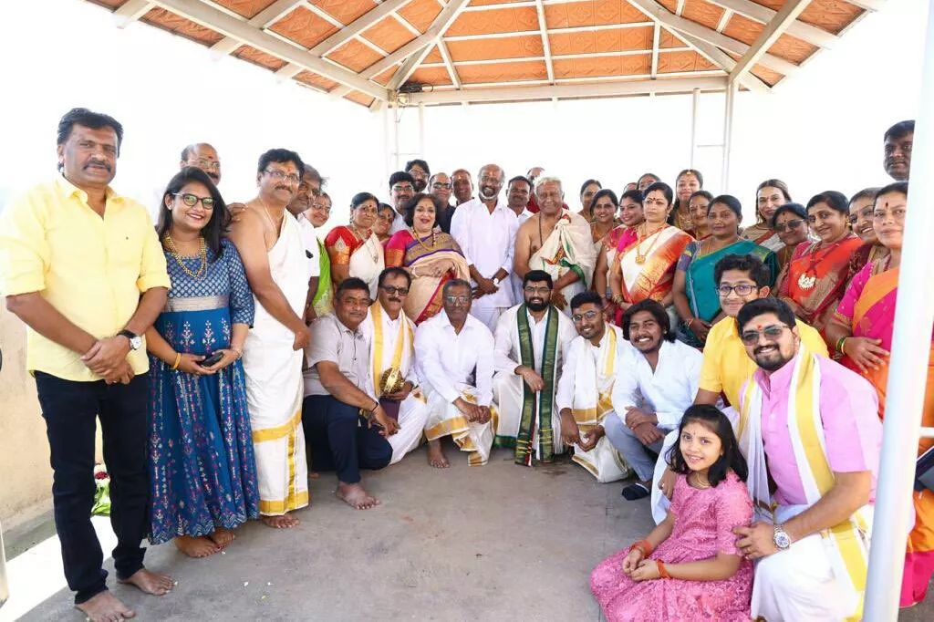 ரஜினிகாந்துக்கு பெரிய விருந்து வைத்து சர்ப்ரைஸ் செய்த அண்ணன் சத்யநாராயணா.! இதோ வீடியோ.! 5