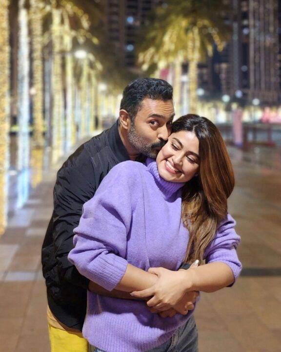 லவ் யூ டி பொண்டாட்டி.! சினேகாவை உருகி உருகி காதல் செய்யும் பிரசன்னா.! அழகிய புகைப்படங்களை வெளியிட்ட பிரசன்னா.! 9