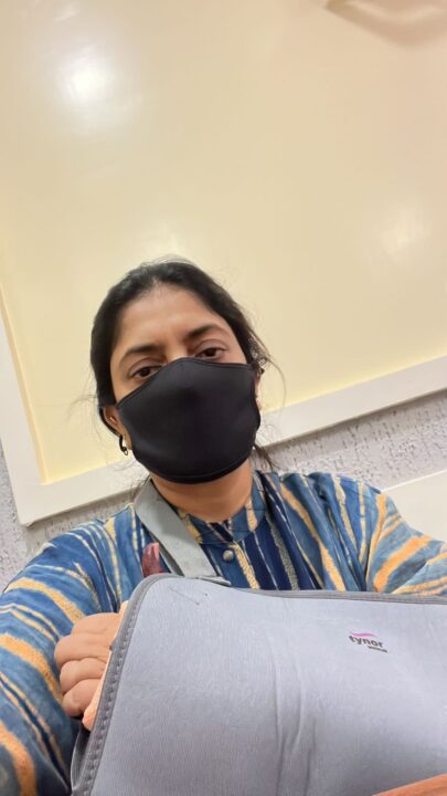 இயக்குனர் சுதா கொங்கராவுக்கு நடந்த பயங்கர விபத்து.! படப்பிடிப்புகள் பாதியில் நிறுத்தம்.! 5