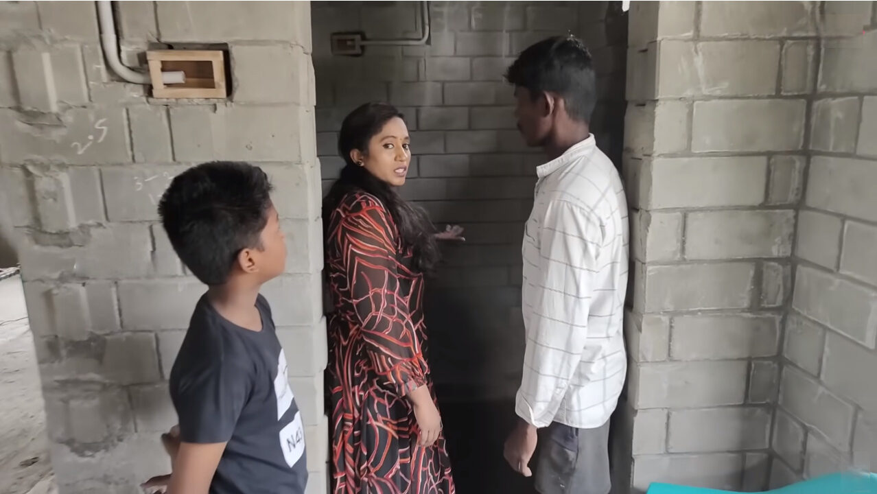 தாமரை செல்வி அம்மாவுக்காக ஜேம்ஸ் வசந்தன் முயற்சியில் கட்டப்பட்டு வரும் வீடு.! எப்படி இருக்குனு பாருங்க.! 3