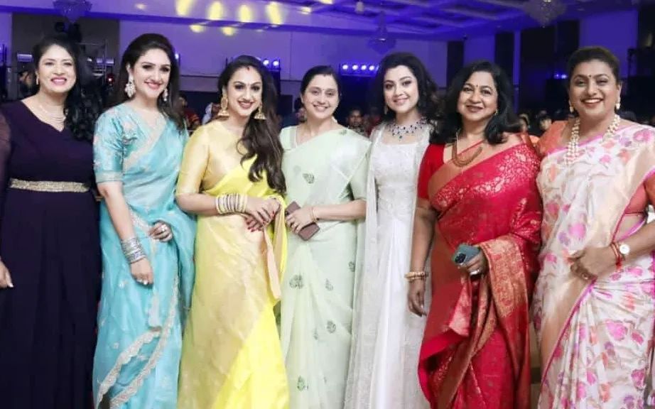 திரைத்துறைக்கு வந்து 40 ஆண்டுகளை கடந்த மீனா.! நேரில் வந்து வாழ்த்திய 90ஸ் நடிகர்கள்.! 3