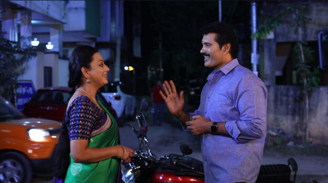 பழனிசாமியிடன் சிரித்து பேசிக்கொண்டிருந்த பாக்யா.! திரு திருவென முழித்துக் கொண்டிருக்கும் கோபி.! 3