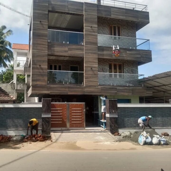 25 வருடம் நாங்கள் பட்ட கஷ்டம்.! பழைய வீடு, புது வீட்டை ஒப்பிட்டு KPY தீனா பகிர்ந்த புகைப்படம்..! 7